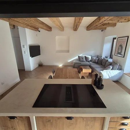 La Lanterne サン・ティポリット